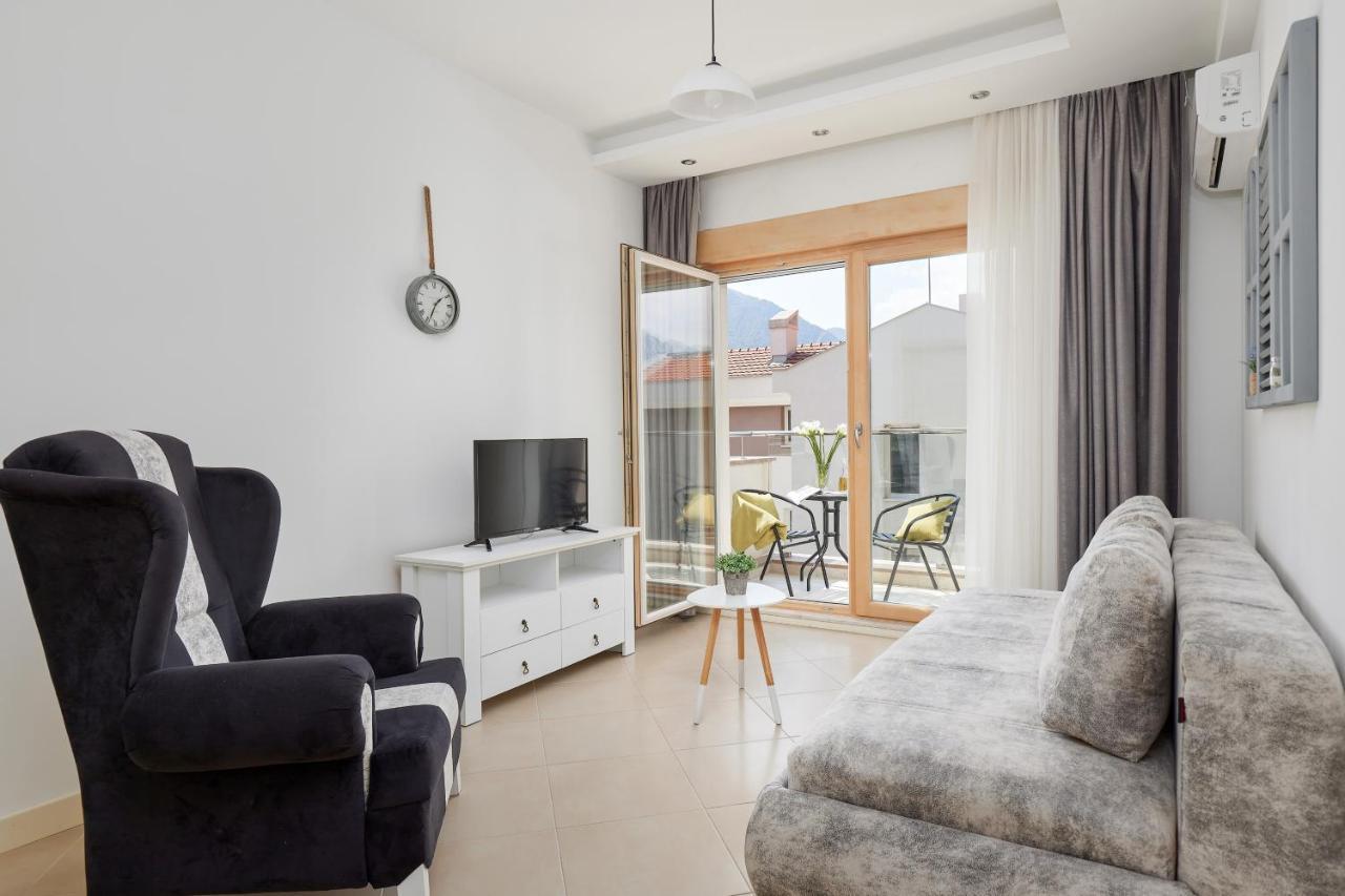 M&M&M Apartments Kotor Ngoại thất bức ảnh